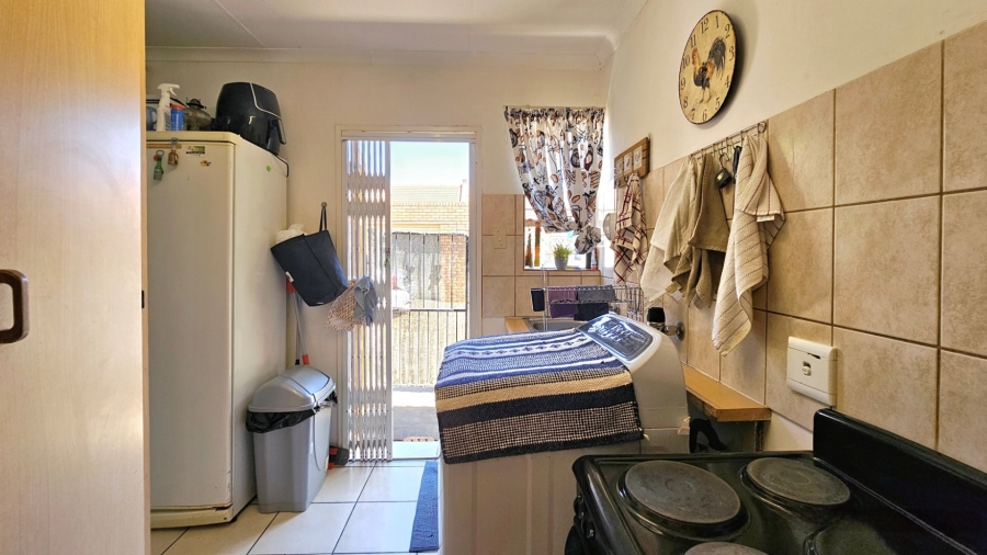 3 Bedroom Property for Sale in Langenhovenpark Free State